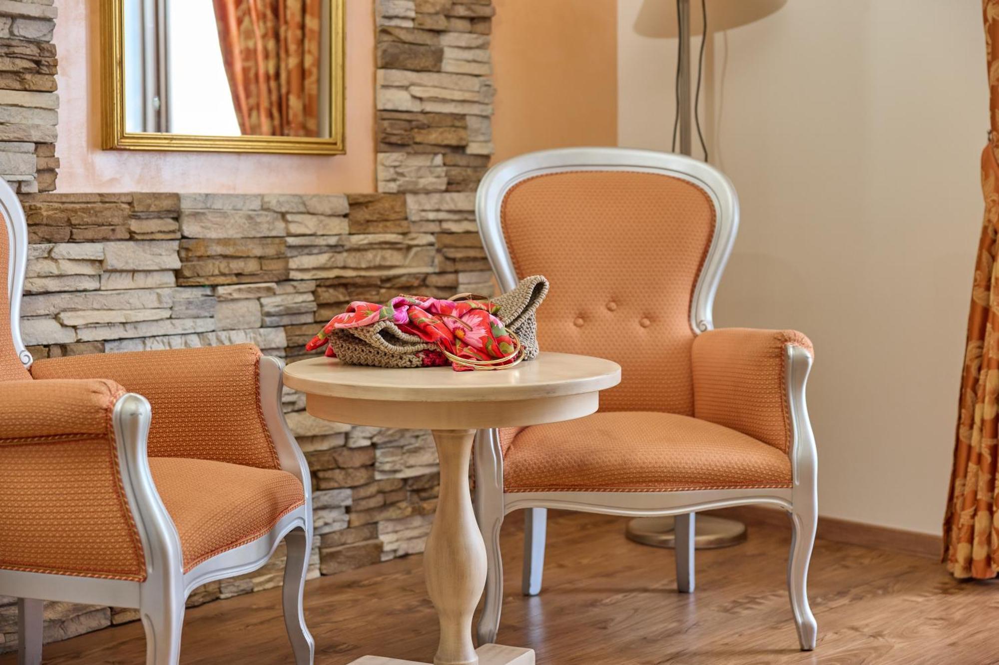 Lake Front Hotel Brenzone Ngoại thất bức ảnh