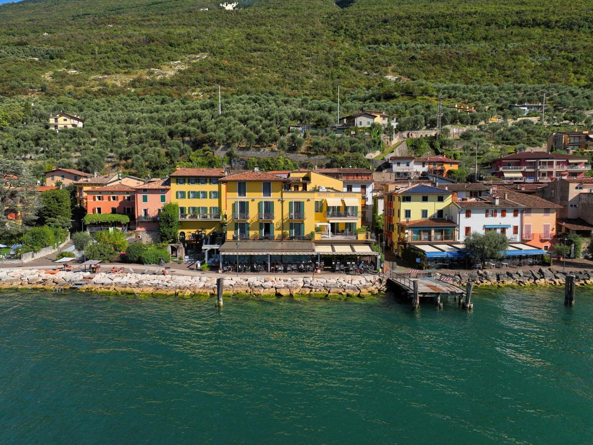 Lake Front Hotel Brenzone Ngoại thất bức ảnh